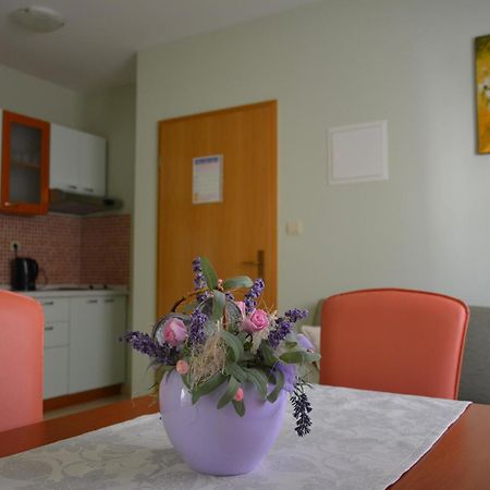 Apartmani Vujcic 마카르스카 외부 사진